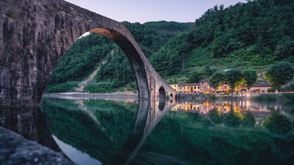 Lucca, Toscana – “La notte del Ponte del Diavolo”